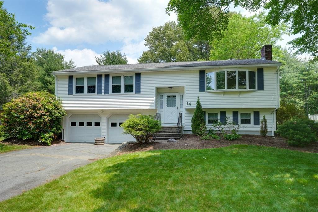 Northborough, MA 01532,14 Fay Ln