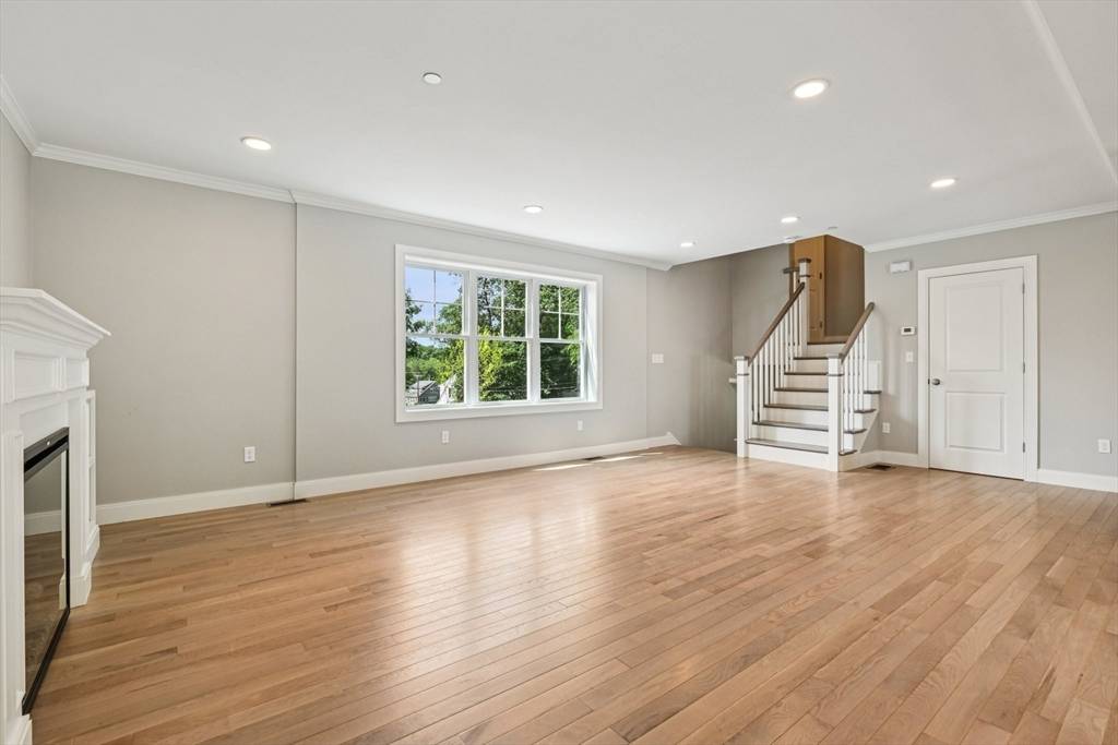 Wakefield, MA 01880,3 Hickory Hill #A