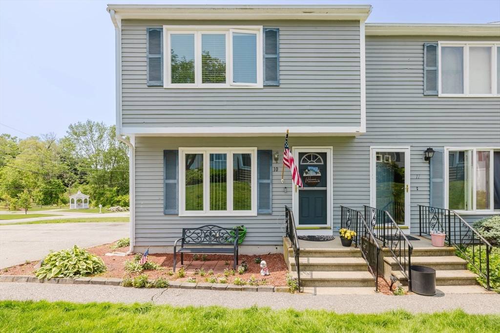 Fall River, MA 02720,102 Terri Marie Way #10