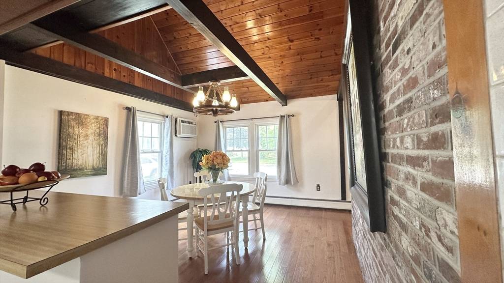 Nashua, NH 03062,12 New Searles Rd