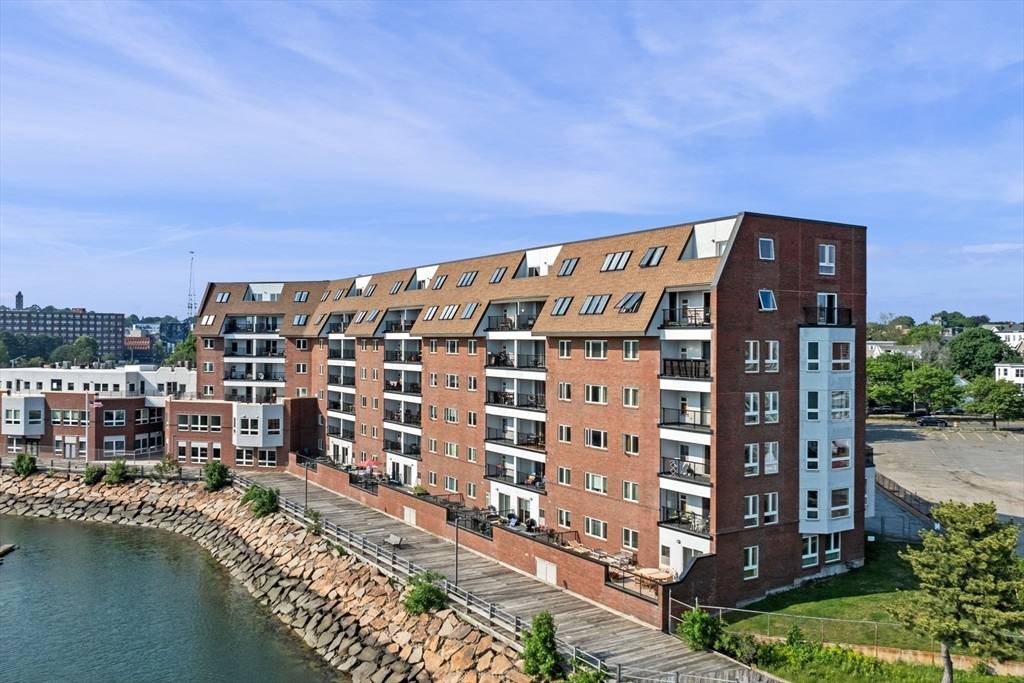 Lynn, MA 01902,150 Lynnway #406