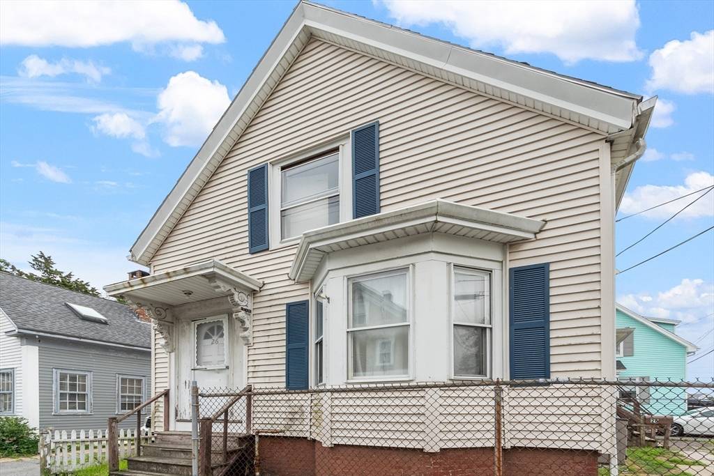 Gloucester, MA 01930,26 Mansfield St