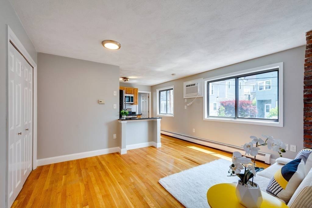 Somerville, MA 02145,7 Mortimer Pl #6