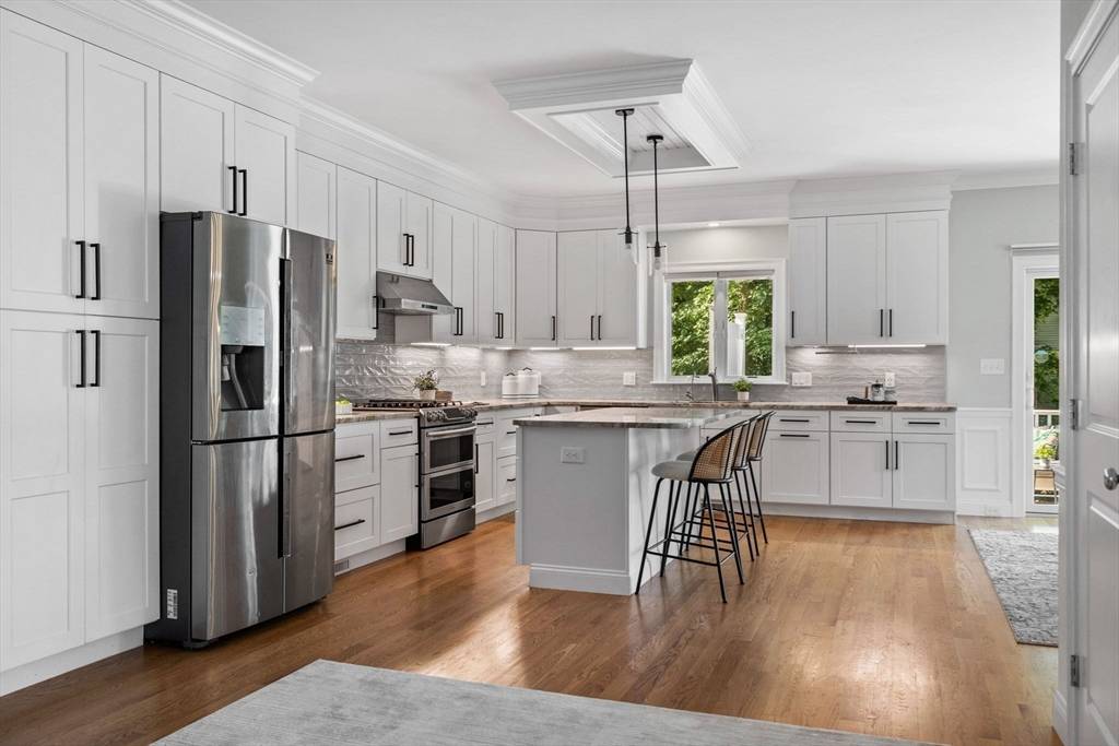 125 Ash St #1 Waltham, MA 02453