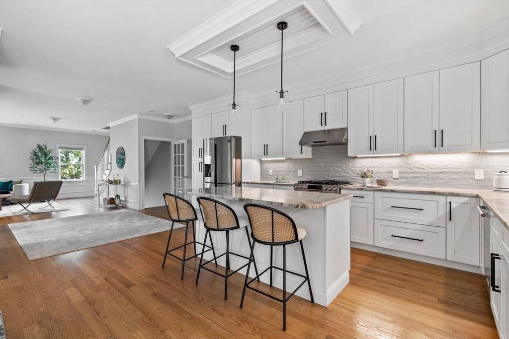 125 Ash St #1 Waltham, MA 02453