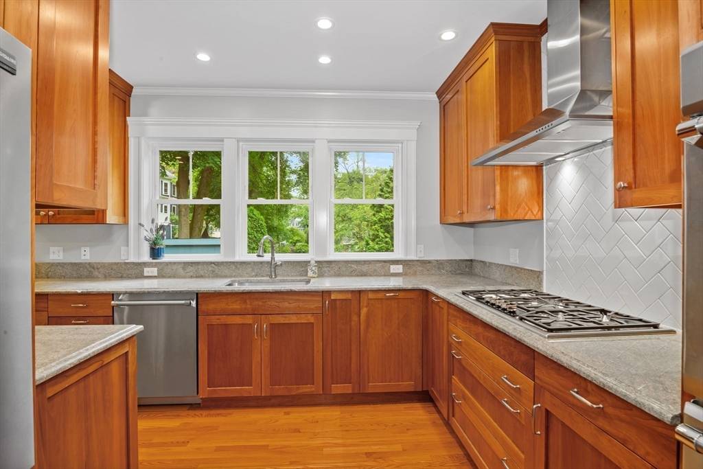 49 Lincoln Street Winchester, MA 01890
