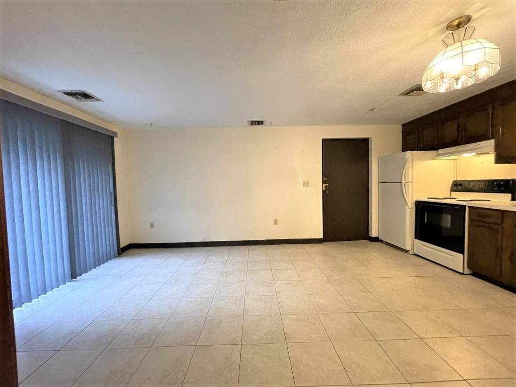 Stoneham, MA 02180,555 Main Street #103