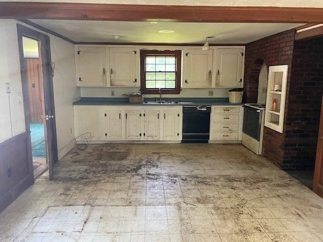 Newbury, MA 01951,1 Pine Island Rd