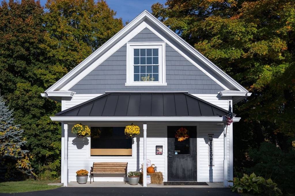 West Boylston, MA 01583,117 Worcester St