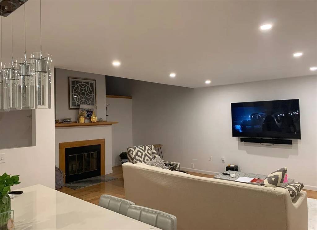 Peabody, MA 01960,802 Pine Brook Dr #802