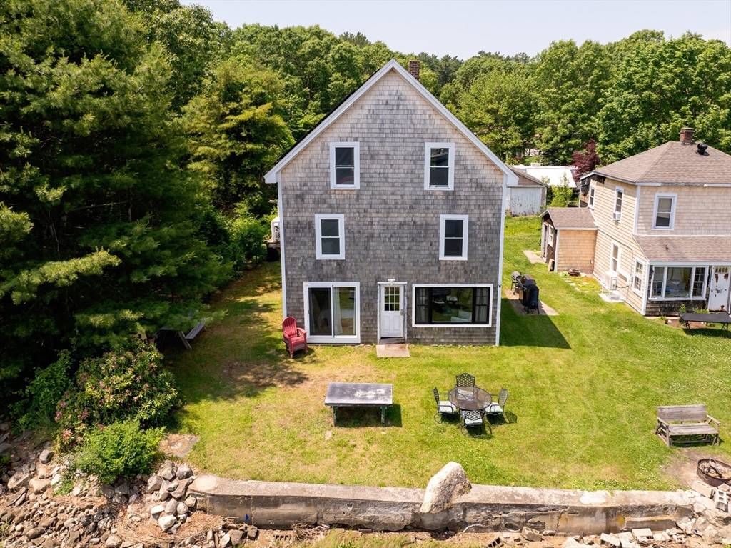 Marion, MA 02738,63 Oakdale Ave.