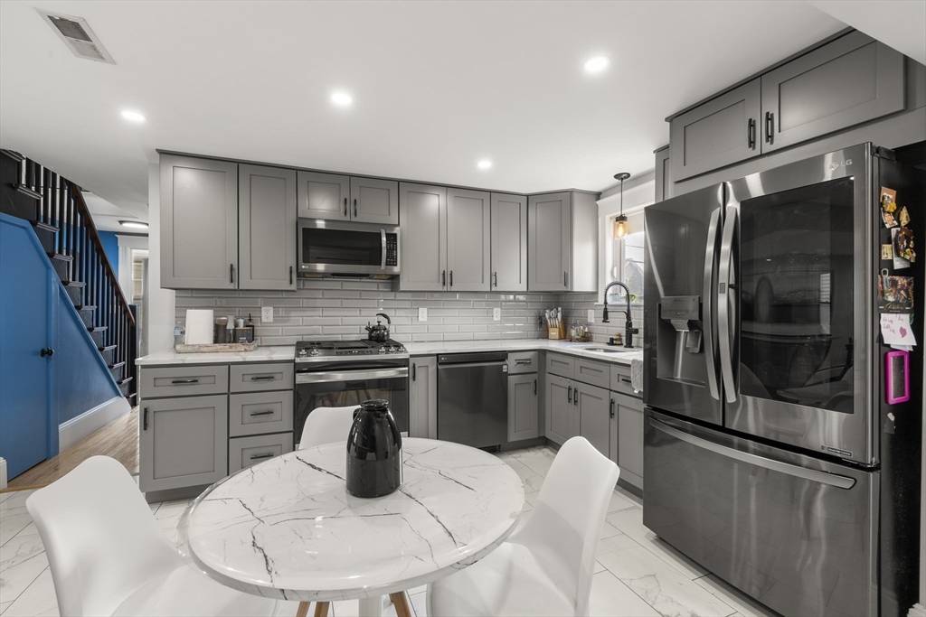 Milford, MA 01757,58 Beach St