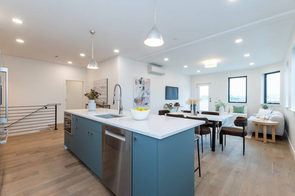80 Broadway #PH Arlington, MA 02474
