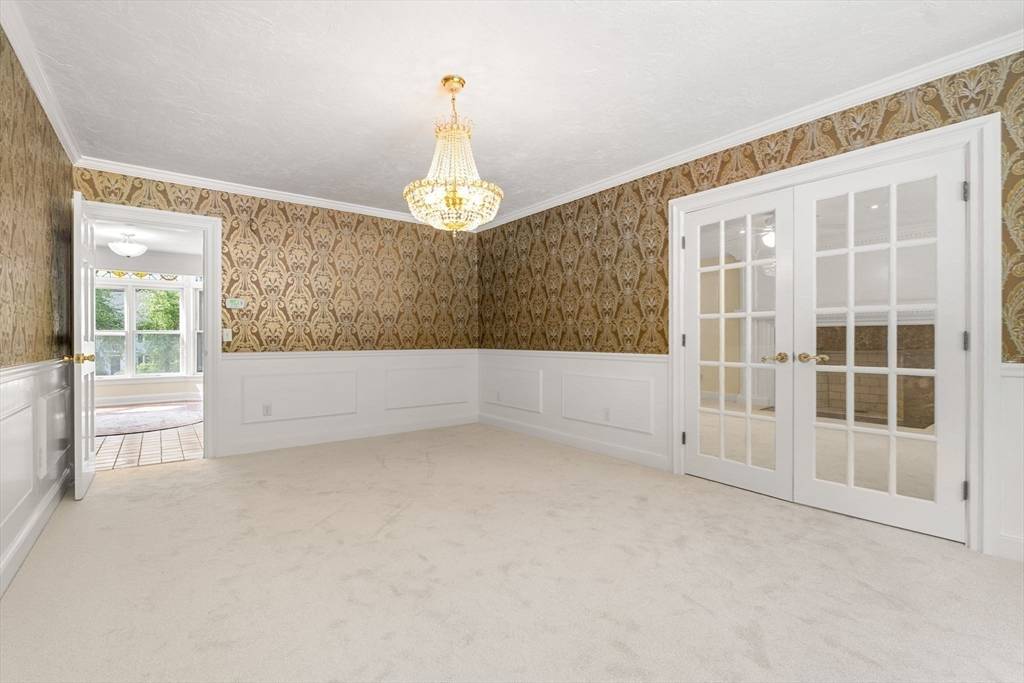 Holden, MA 01520,10 Sumac Circle