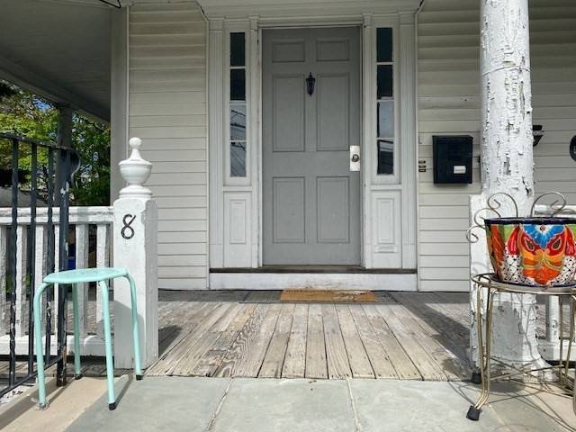 Woburn, MA 01801,8 Fairmount Street ##2