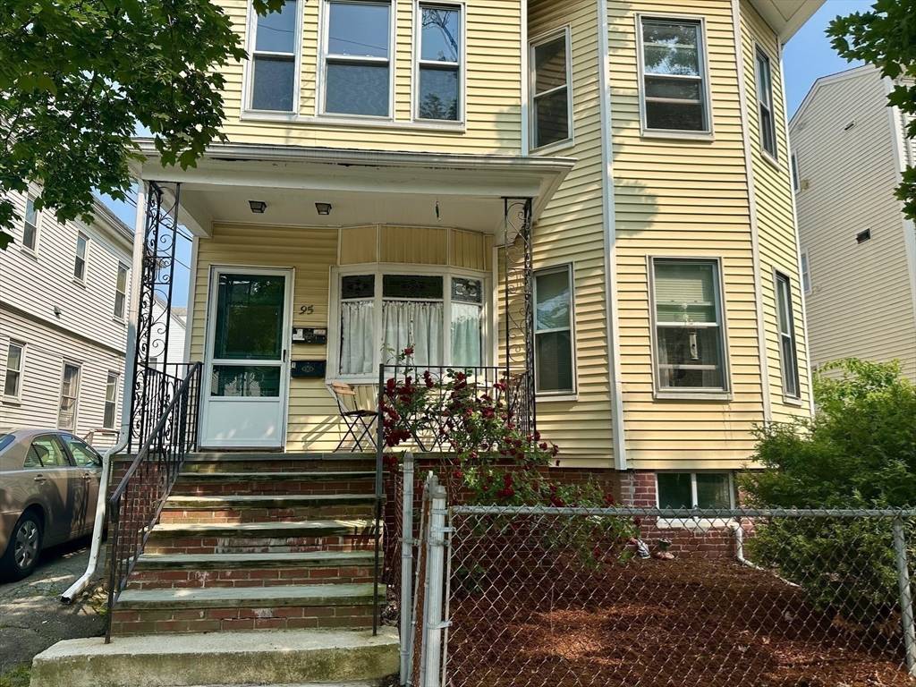 Somerville, MA 02144,95 Pearson Ave #1