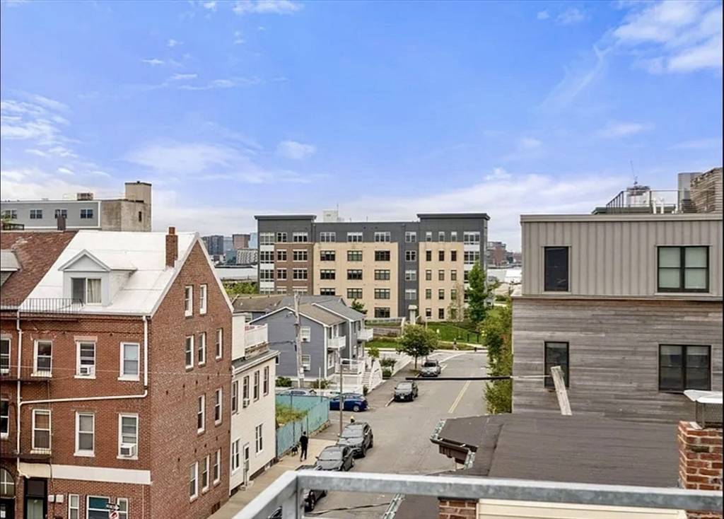 Boston, MA 02128,32 Orleans St. #5