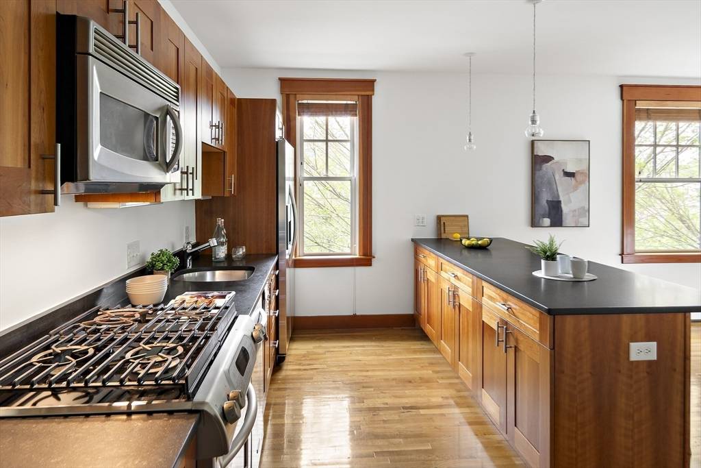 Somerville, MA 02143,432 Norfolk Street #3B