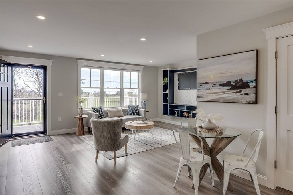Nahant, MA 01908,138 Flash Road #1