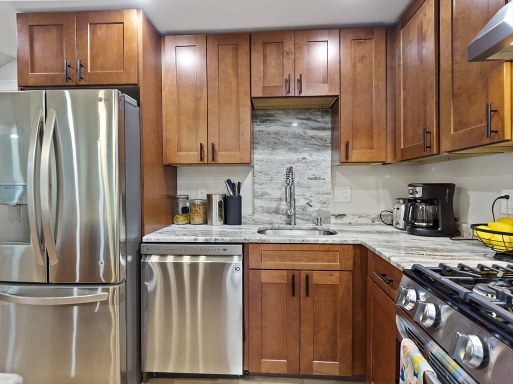 Wakefield, MA 01880,6 Nelly St #3