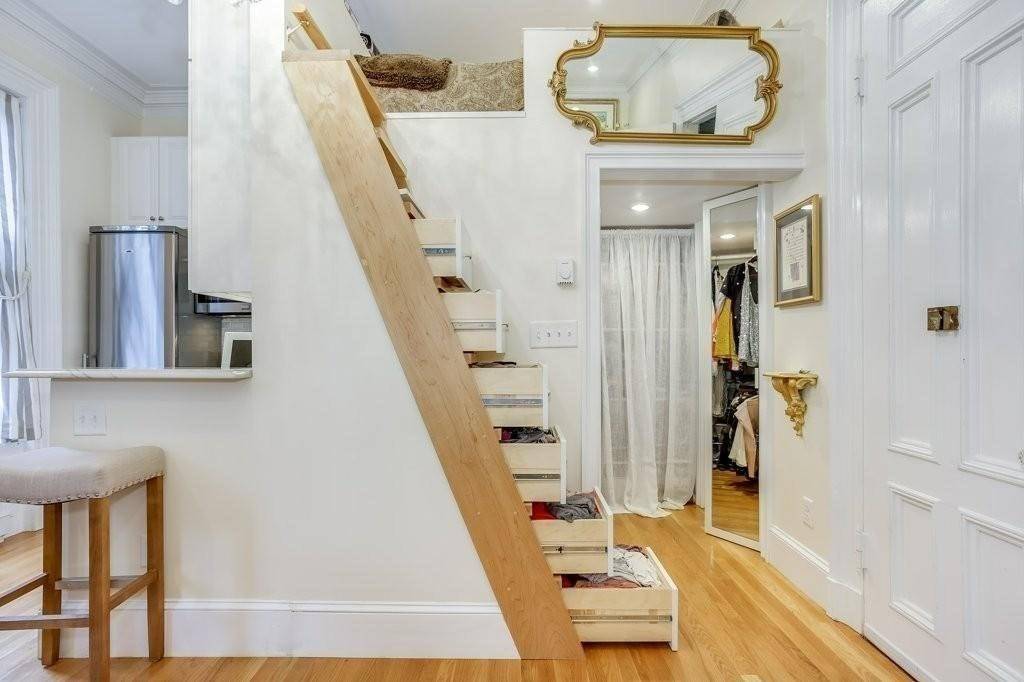 Boston, MA 02116,376 Marlborough St #4