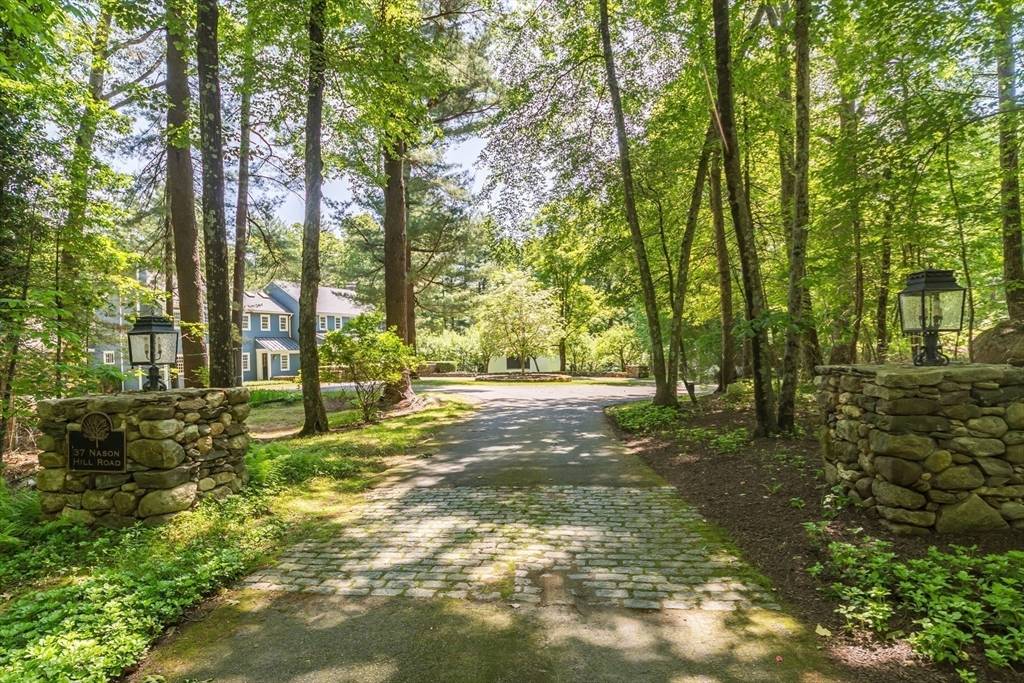 Sherborn, MA 01770,37 Nason Hill Rd