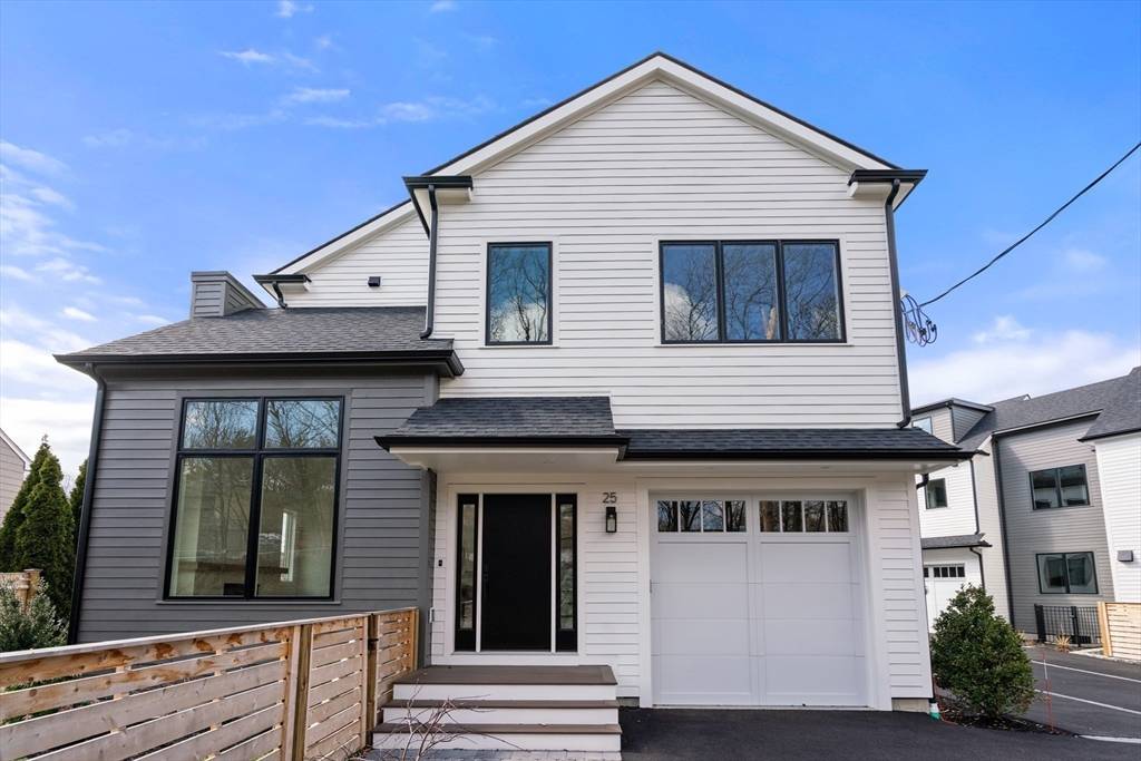 Newton, MA 02466,25 Johnson Place #25