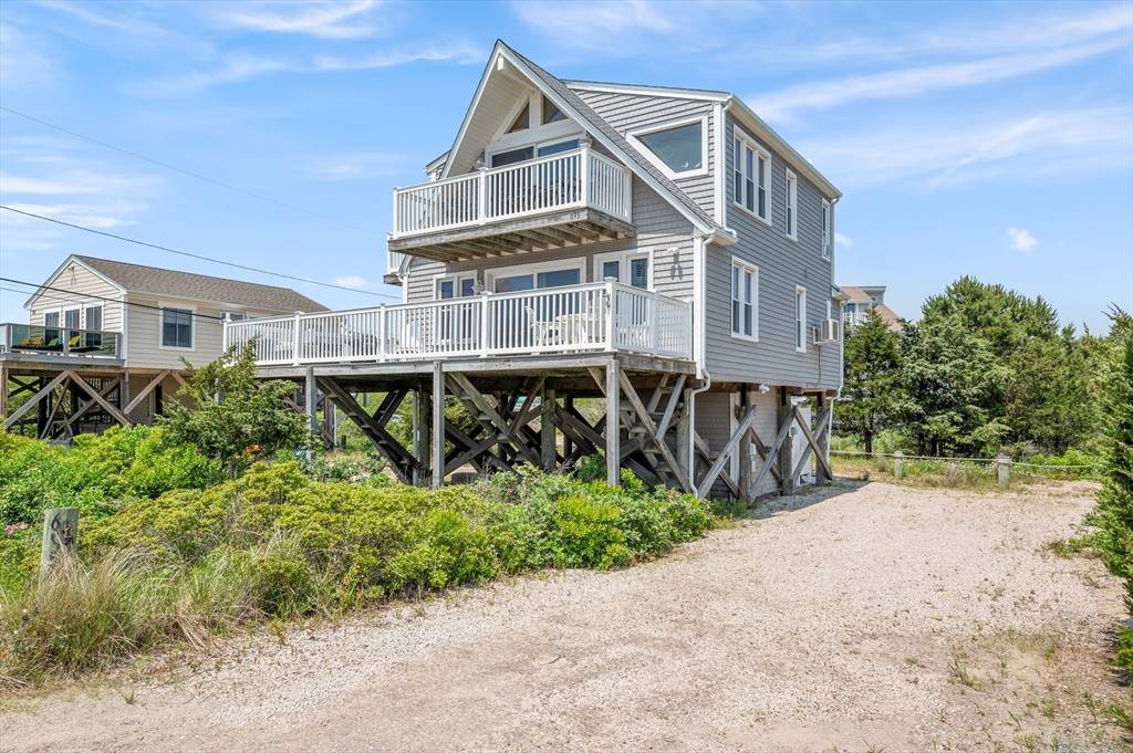 Charlestown, RI 02813,695 Charlestown Beach Road