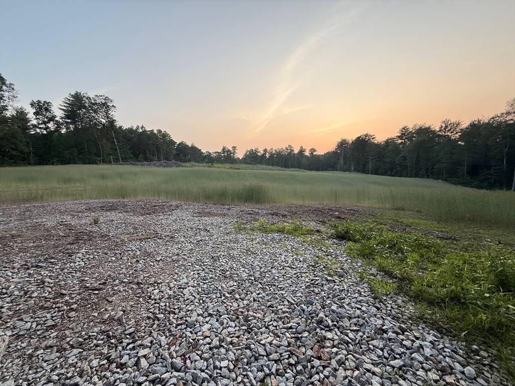 West Brookfield, MA 01585,163 Long Hill Rd