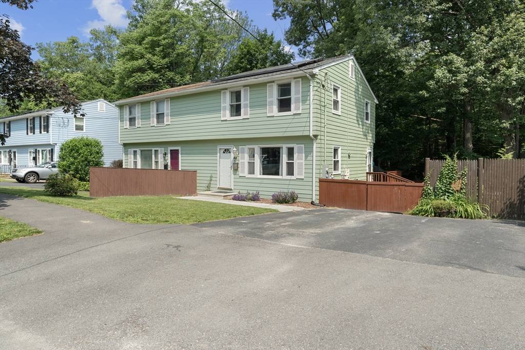 Worcester, MA 01603,68 Crest Circle