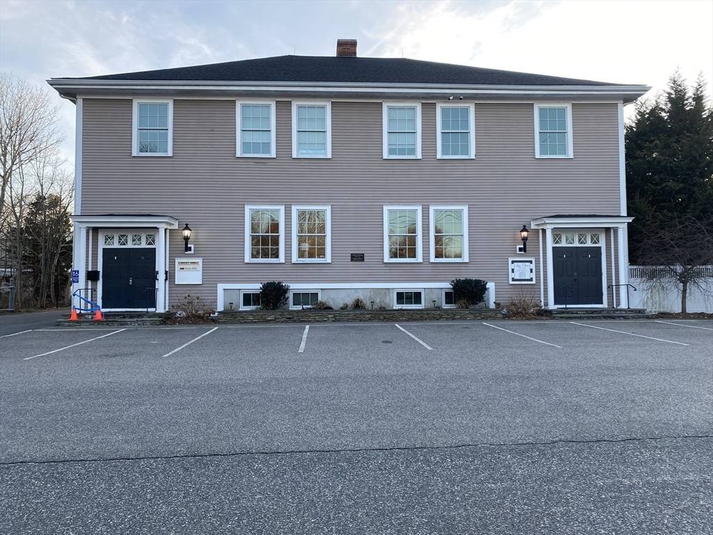 Kingston, MA 02364,82 Main Street #1