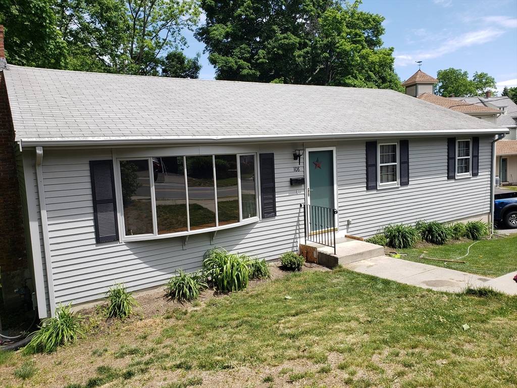 Wakefield, MA 01880,108 Greenwood Street