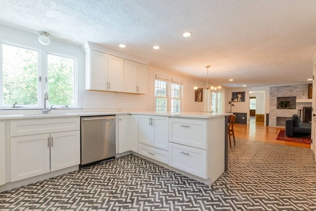 Sudbury, MA 01776,270 Old Lancaster Rd