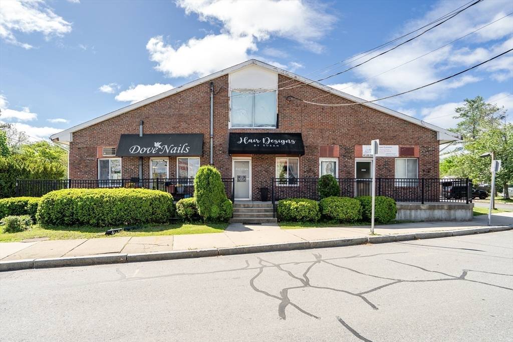 Belmont, MA 02478,258 Blanchard Rd