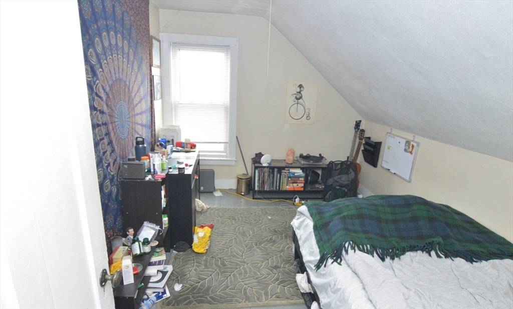Boston, MA 02134,32 Linden St #2