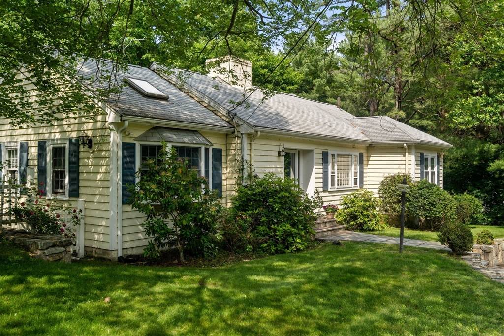 Westwood, MA 02090,61 Conant Road