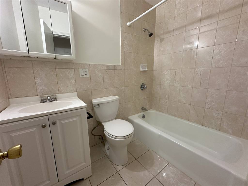 Boston, MA 02115,15 Symphony Rd #5