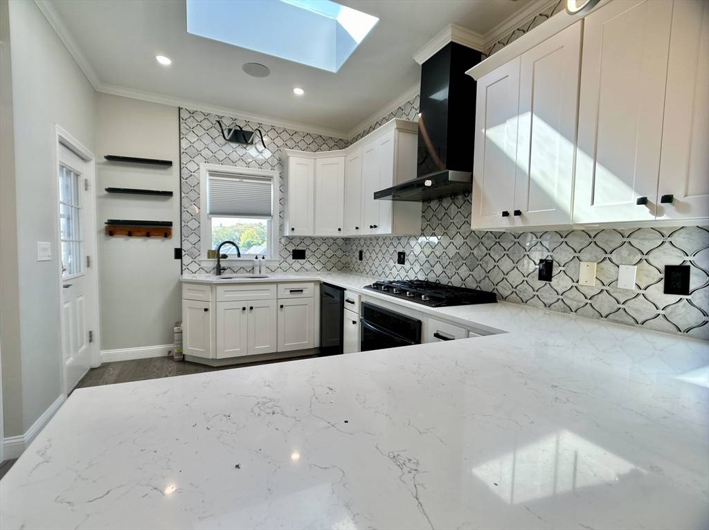Boston, MA 02131,222 Roslindale Ave #4