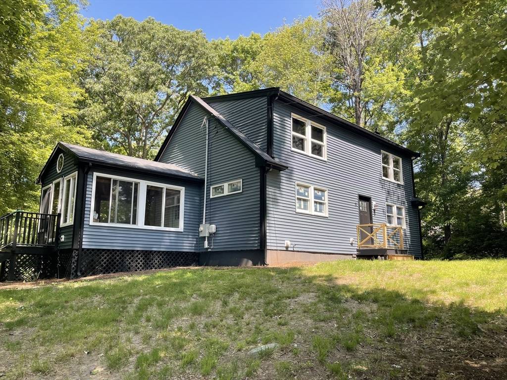 Freetown, MA 02702,11 Pleasant St