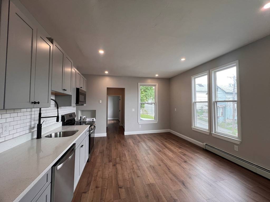 Lowell, MA 01850,697 Bridge Street #2