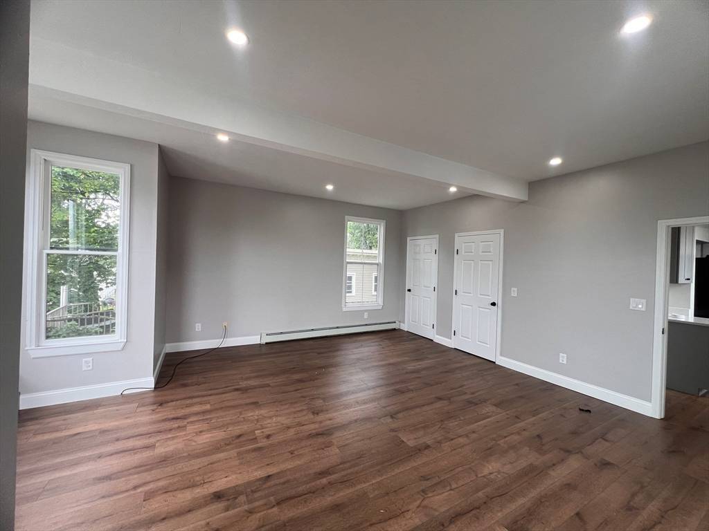 Lowell, MA 01850,697 Bridge Street #2