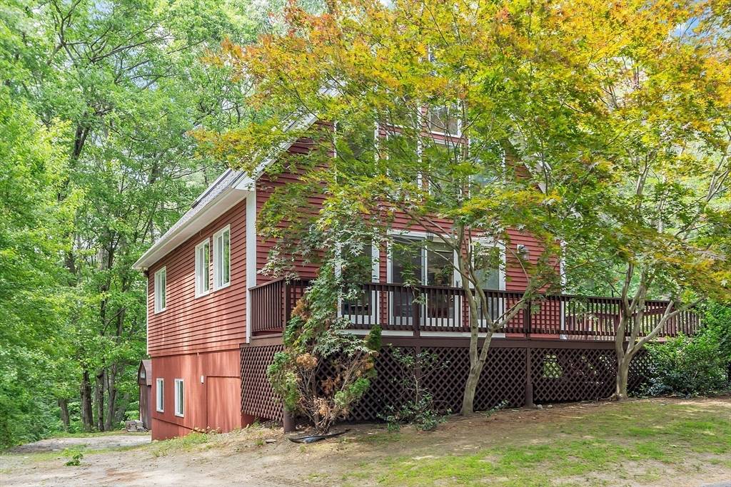 Groton, MA 01450,14 Boat House Rd.