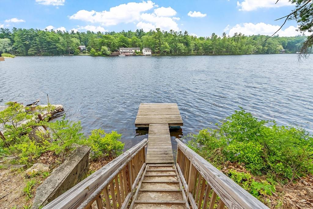 Groton, MA 01450,14 Boat House Rd.