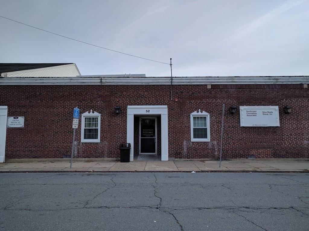 New Bedford, MA 02740,52-54 Brigham Street