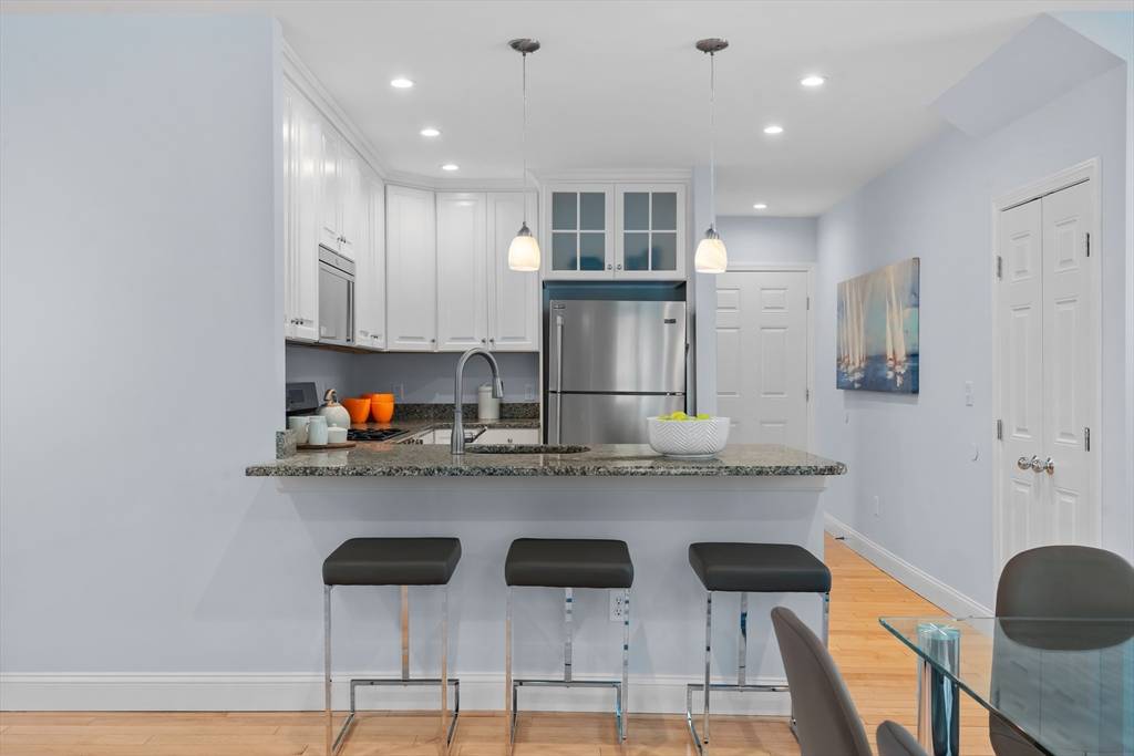 Swampscott, MA 01907,31-33 New Ocean St