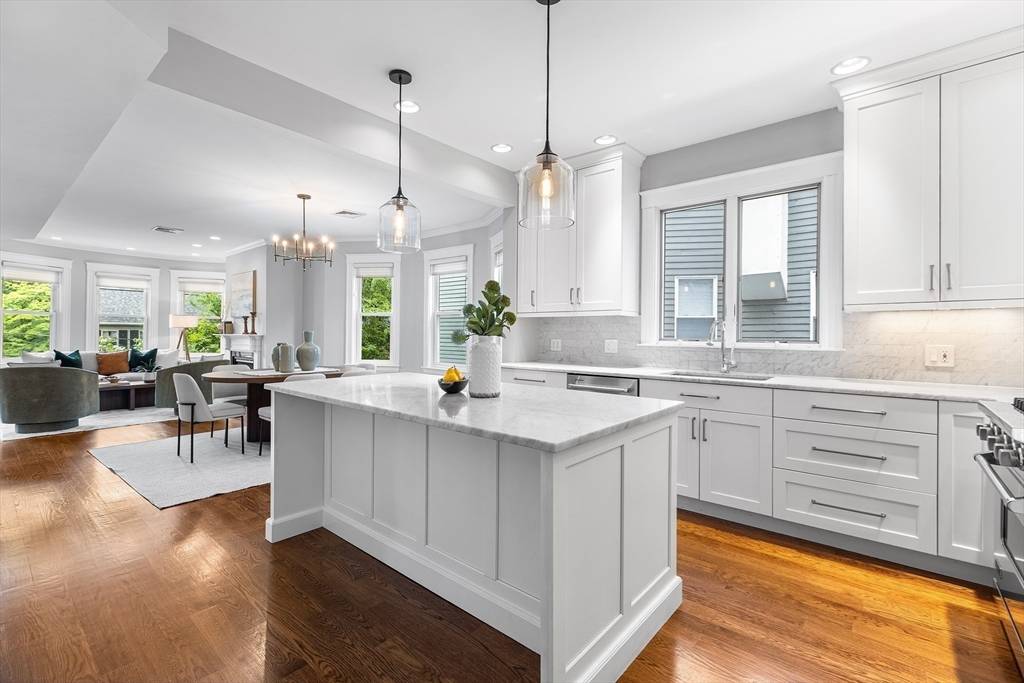 Cambridge, MA 02138,114 Trowbridge Street #2