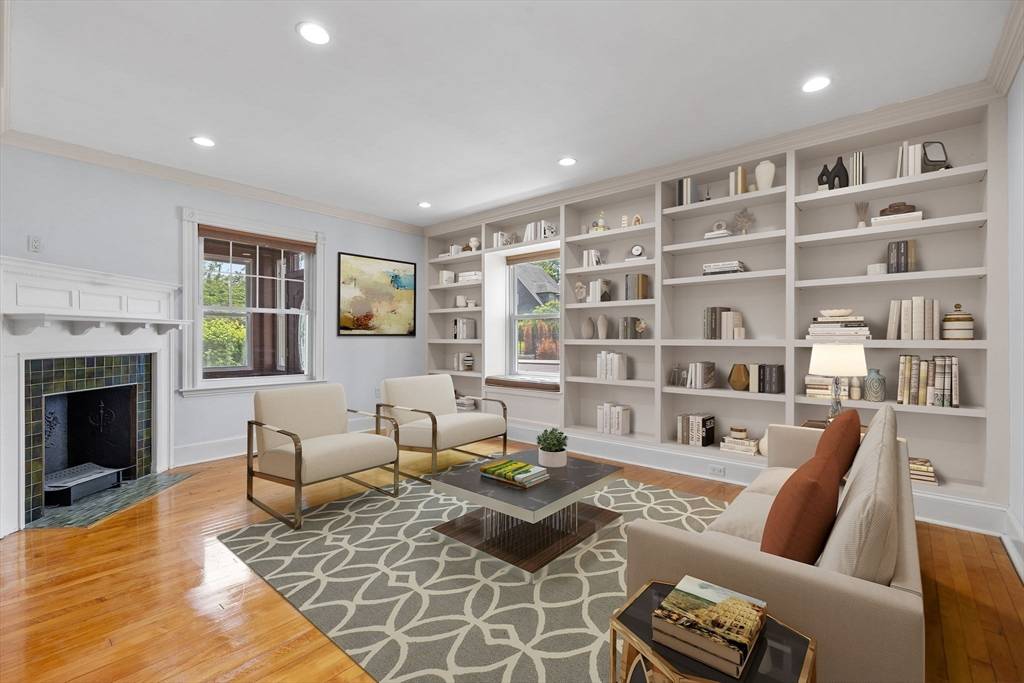 Boston, MA 02135,709 Washington St #709