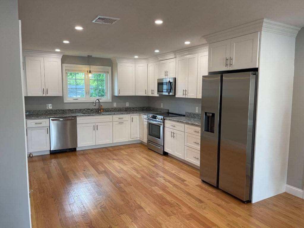 Weymouth, MA 02190,1093 Main St #3