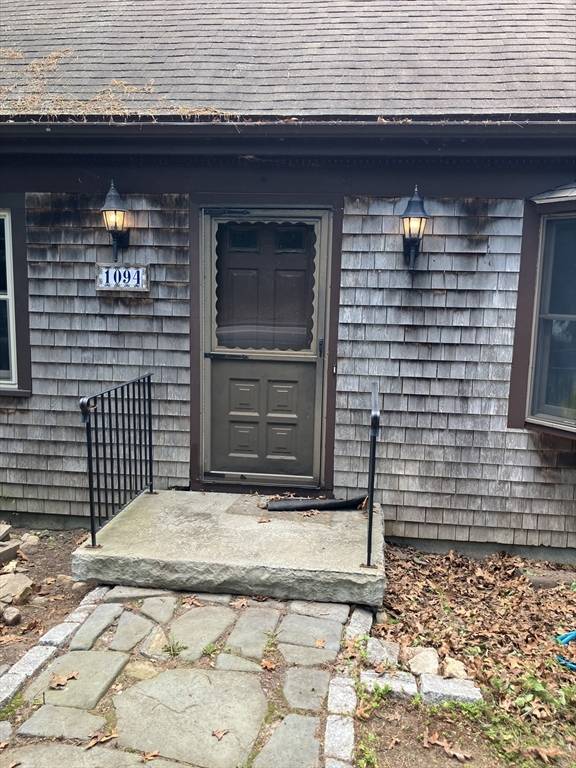 Bourne, MA 02534,1094 County