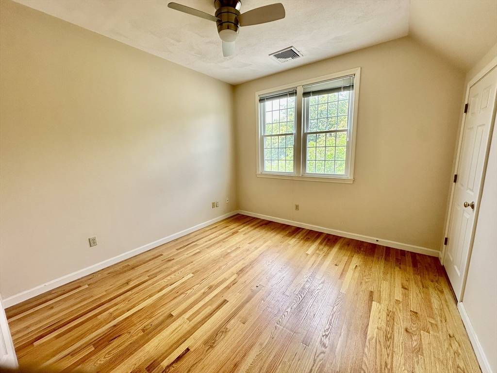 35 Mitchell Grant Way Bedford, MA 01730